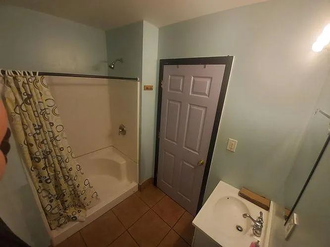 124 S Lopez St — Photo 20