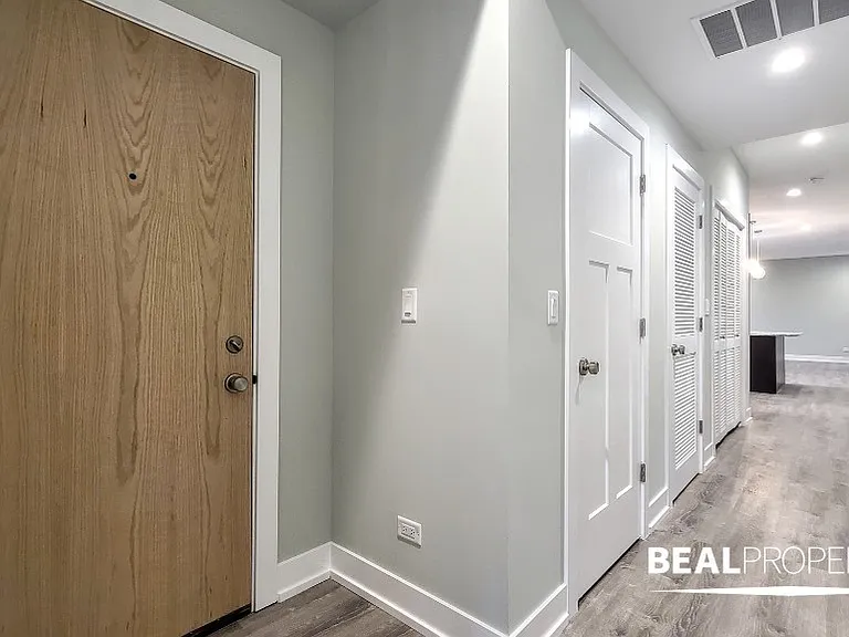 1002 Crain St #2 — Photo 16