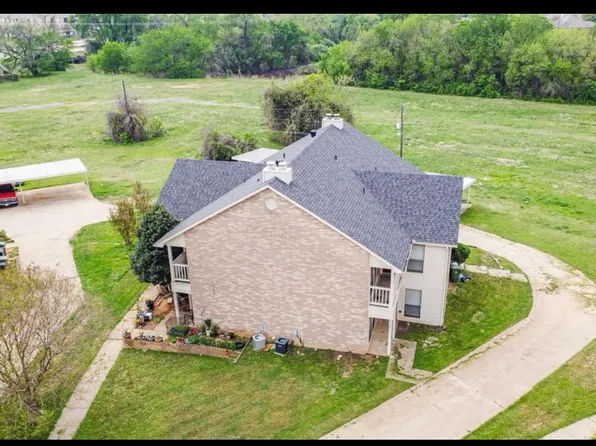 800 Treadwell Ct #802B, Hurst, TX 76053