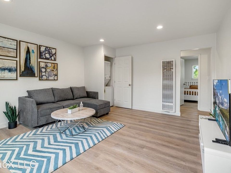 1st image of 695 W Valley Dr #15269633
