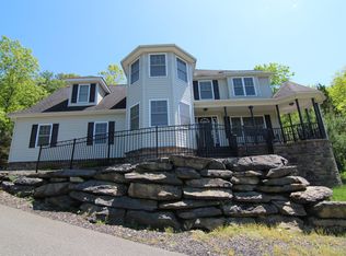 314 Reagan Dr, East Stroudsburg, PA