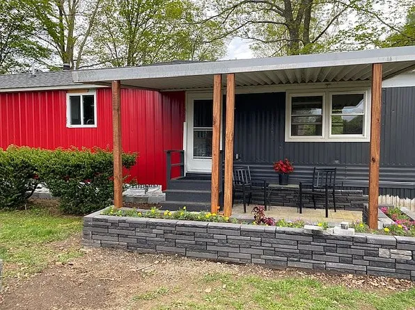 93 Lake Rd #91, Pine Plains, NY 12567