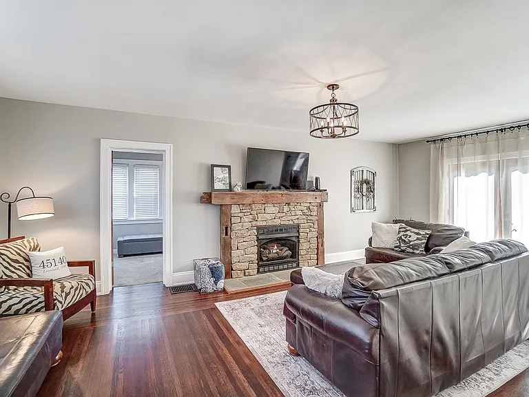 6695 Branch Hill Guinea Pike — Photo 4