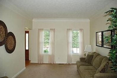 4th image of 10239 Wildwood Dr