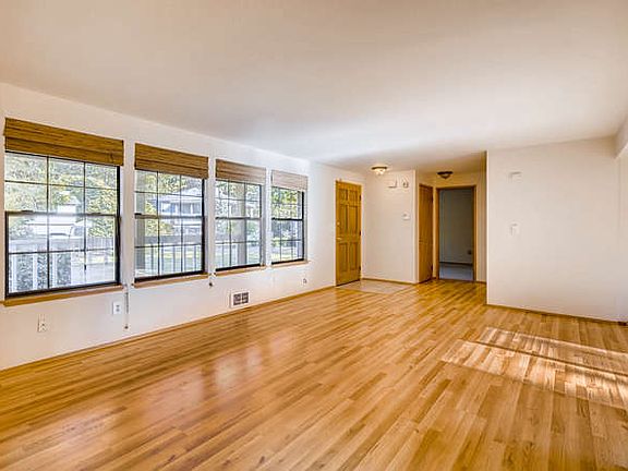 Living Room - view 1