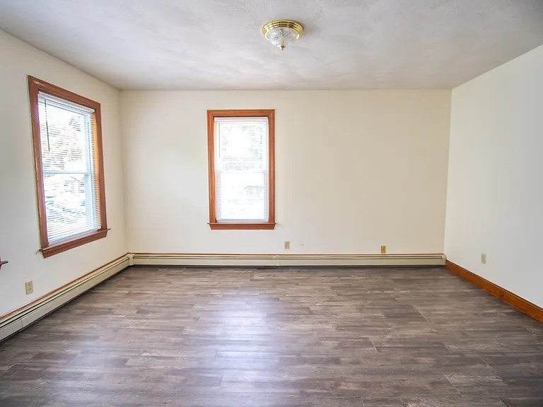 2 Lynnville Ter #2 — Photo 9
