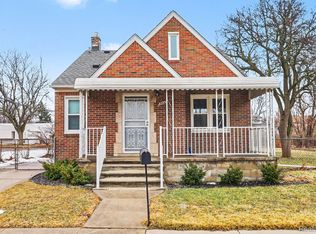 1055 Chandler Ave, Lincoln Park, MI 48146