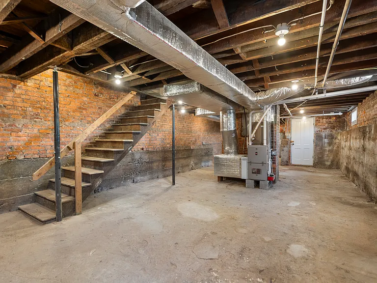 138-140 N Coalter St #140 — Photo 25