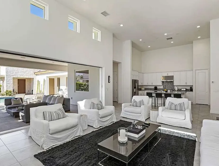 3 bed, 2.5 bath, 3000 sqft, $6,000 — Photo 3