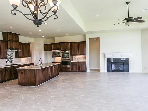 3rd image of 19302 Val Verde Springs Ct