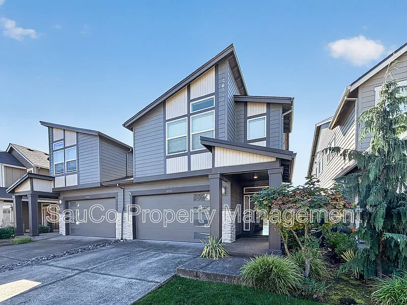 3 bed, 2.5 bath, 2014 sqft, $2,765 — Photo 1