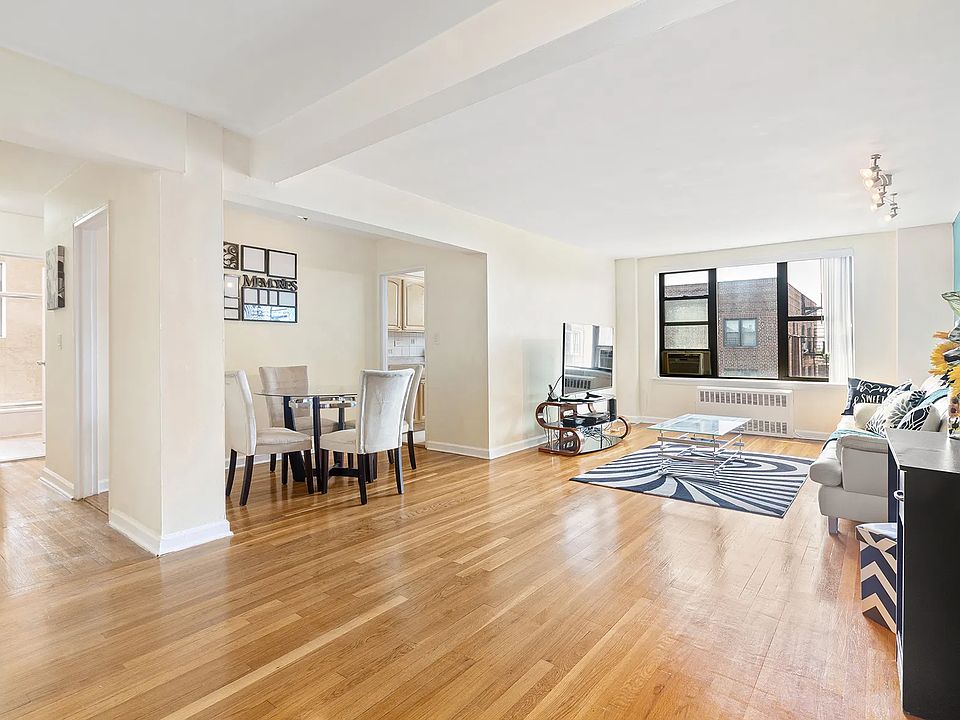 1st image of 2244 Bronx Park E APT 6G