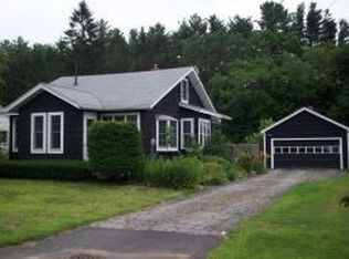 19 Dewey St, Rochester, NH 03867