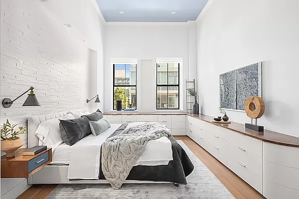 Rented by Compass | media 6