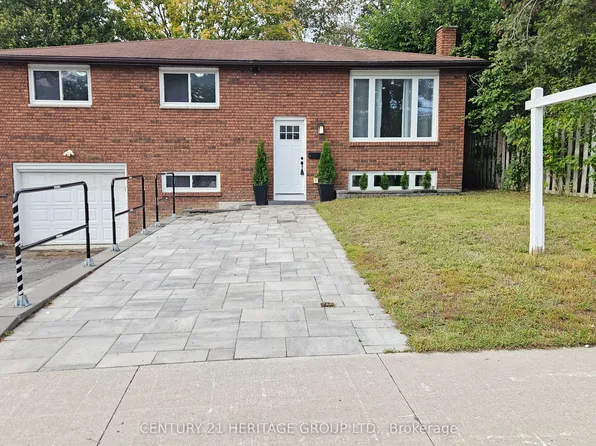 200 Ferndale Dr N, Barrie, ON L4N 9W1