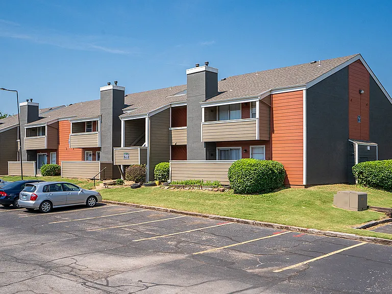 Riverchase Apartments — Photo 19