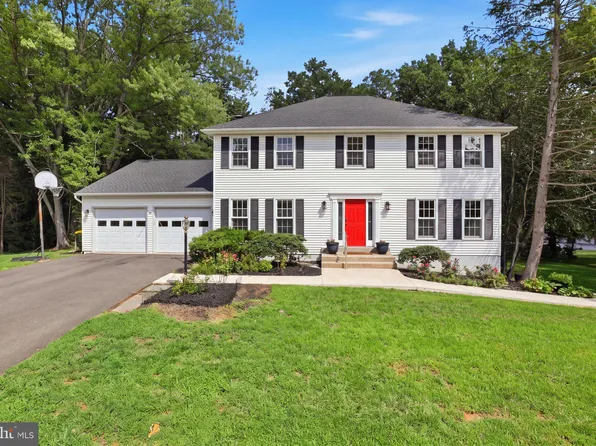 6817 Jeremiah Ct, Fairfax Station, VA 22039