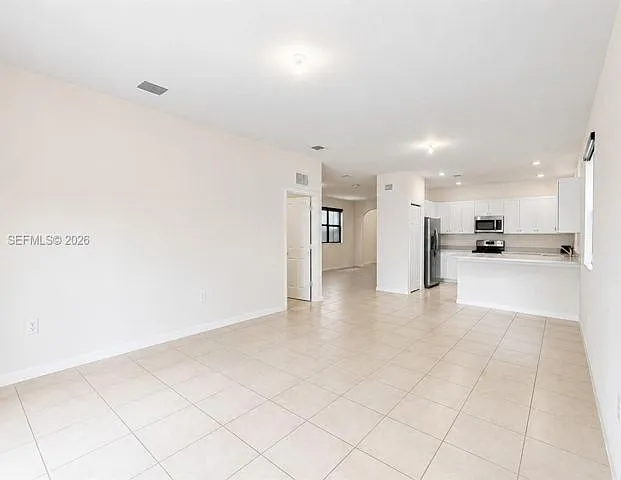 2434 NE 1st St #2434 — Photo 13