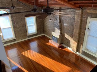 515 N Main St APT 2, Bloomington, IL 61701