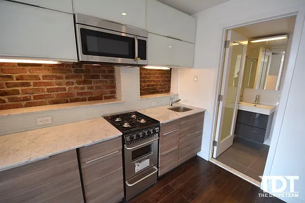 Rented by J Misrahi Realty Corp | media 27