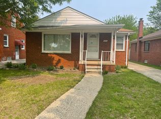 8484 Appleton St, Dearborn Heights, MI 48127