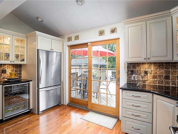3rd image of 255-19 Walden Ave