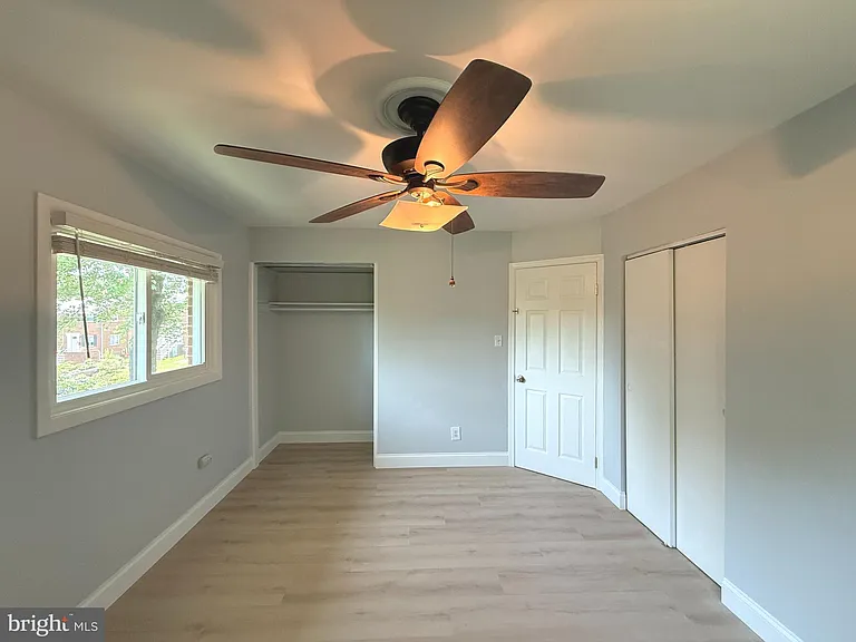 98 S Iris St — Photo 4