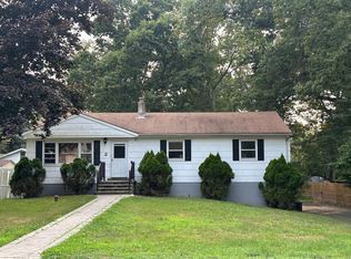 3 Charles St, Howell, NJ 07731
