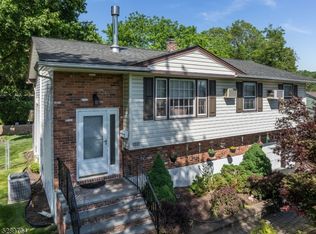 322 Hurley Dr, Hackettstown, NJ 07840