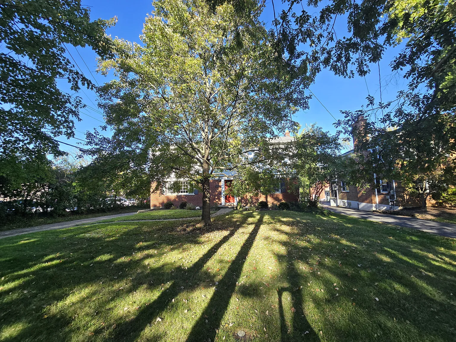 2 bed, 1276 sqft, $1,925 — Photo 2