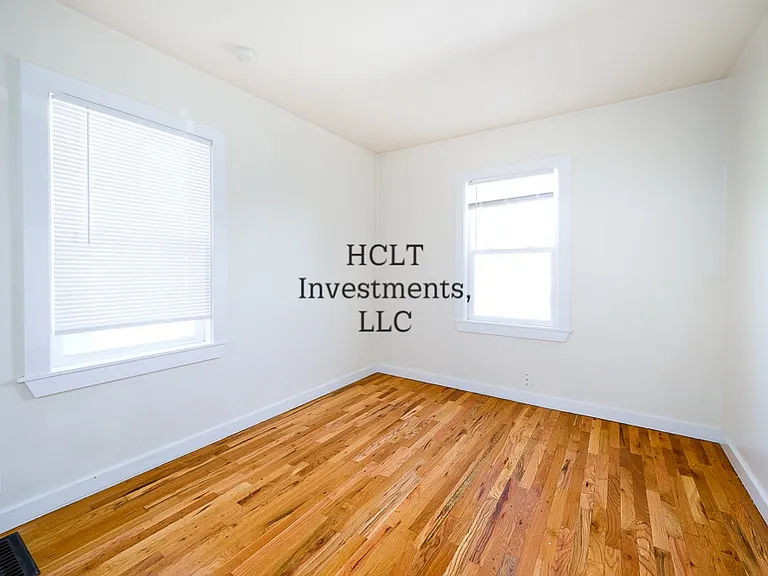 408 11th Ave S #408 — Photo 21