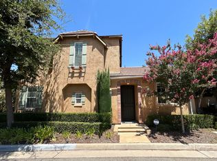 3819 Loyola Ln, Clovis, CA 93619