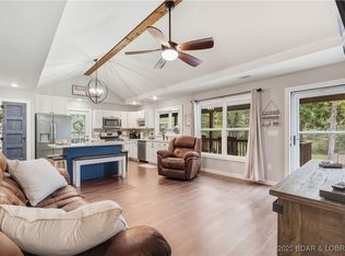 36 Country Ln, Eldon, MO 65026