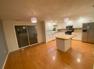 15 County Rd #H, Burlington, MA 01803