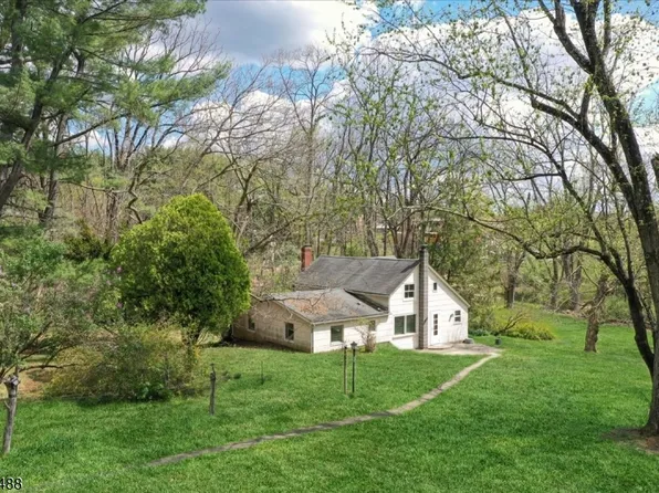 35 Studer Road, Clinton Twp., NJ 08809