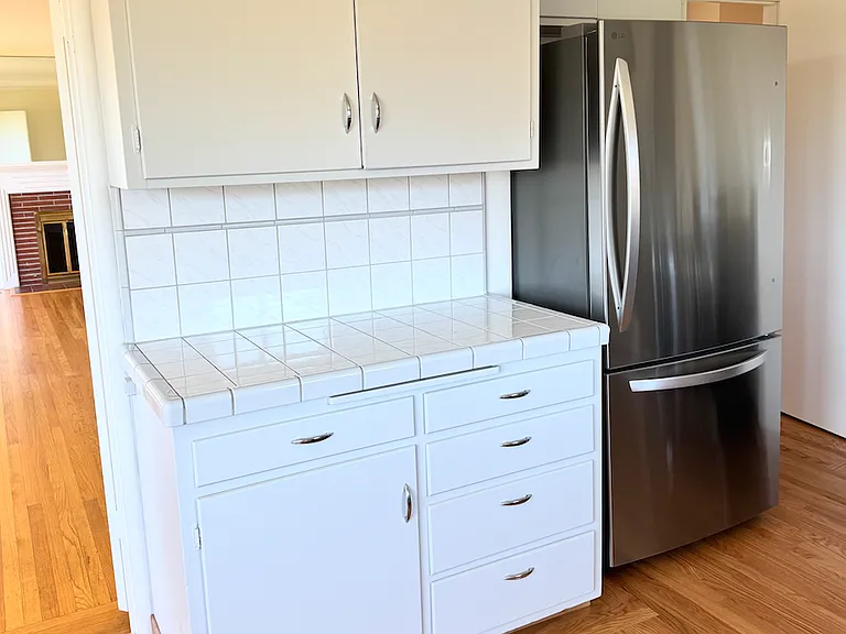 209 Malcolm Ave — Photo 8