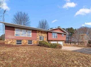 W5510 Saint Ann Rd, Juneau, WI 53039