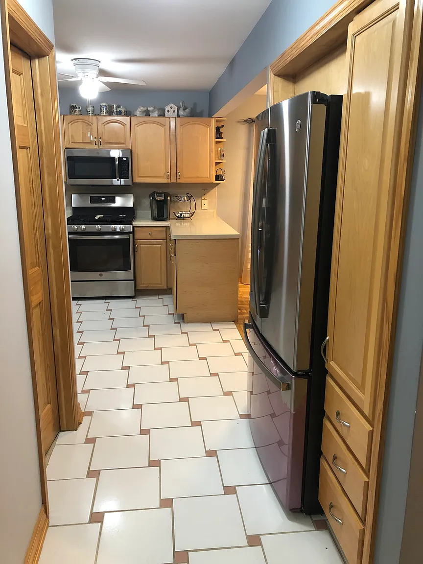 1365 Huntington Dr photo 1
