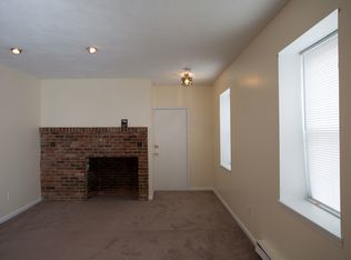 86 Front St, Chicopee, MA 01013