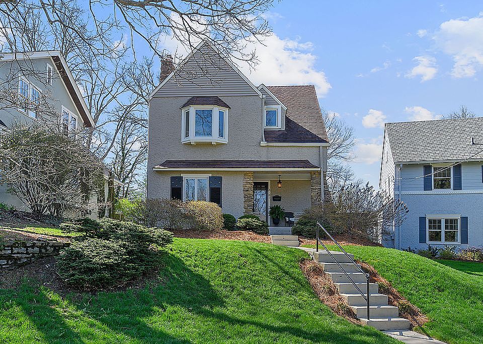 1st image of 3131 Lookout Cir