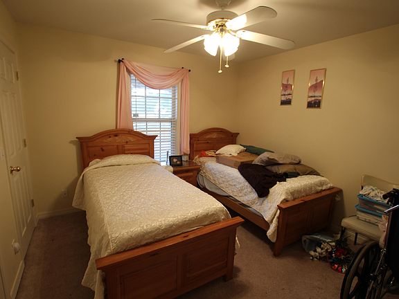 5th image of 378 McNabb Ln