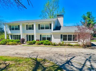 16 Porgie Ave, Macomb, IL 61455