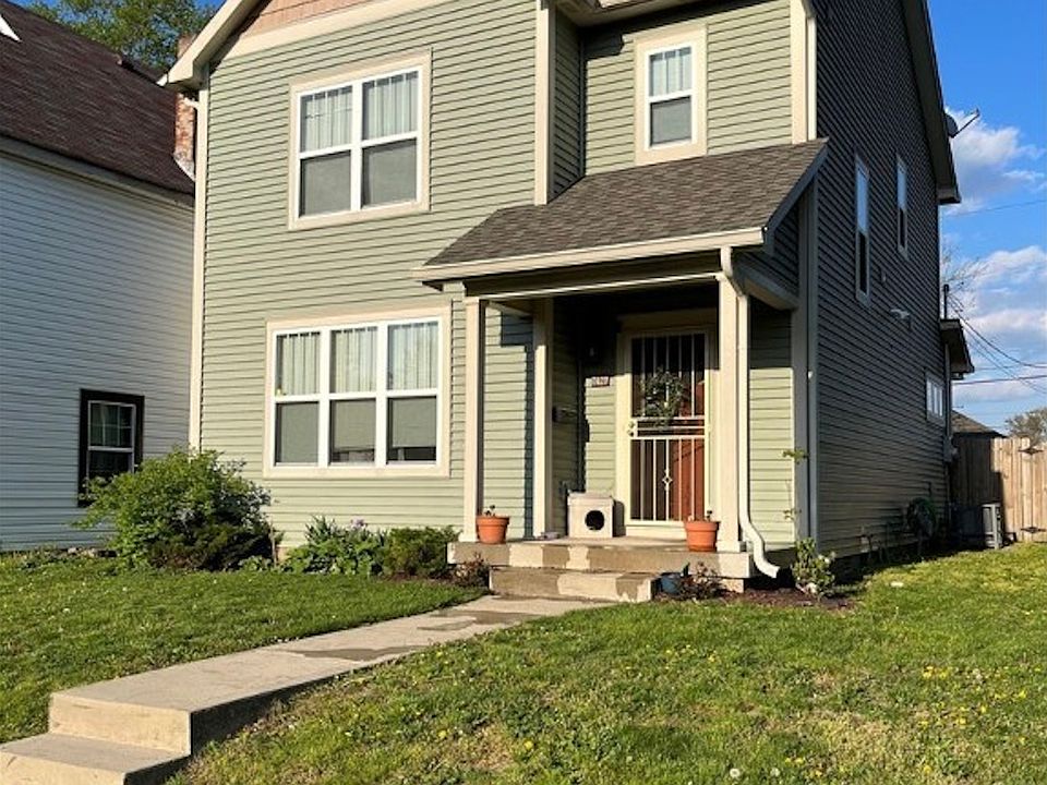 1st image of 3221 N Kenwood Ave