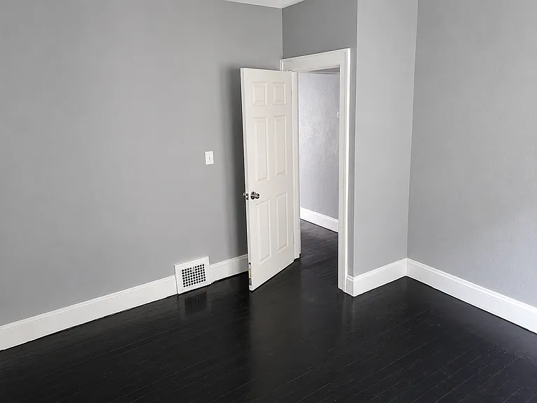 Additional Bedroom / Flexible Room