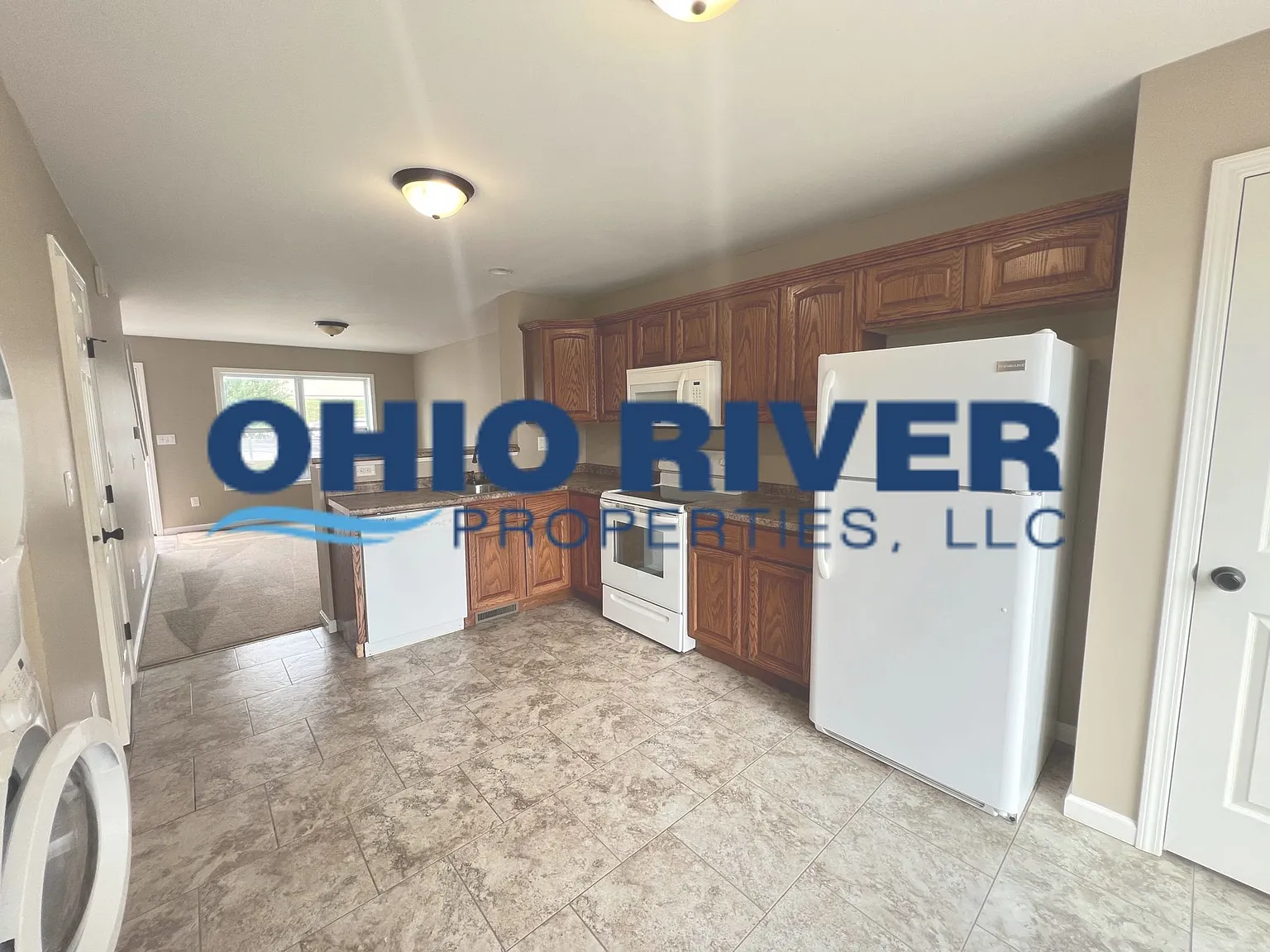 2 bed, 1.5 bath, 924 sqft, $1,150 — Photo 2