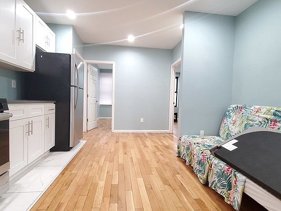 2nd image of 2440 Walton Ave #3C