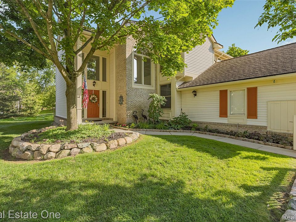 1st image of 7105 Winding Brook Ct