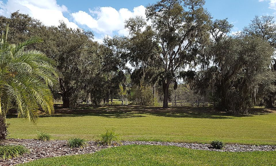 2nd image of 25740 Whisper Oaks Rd