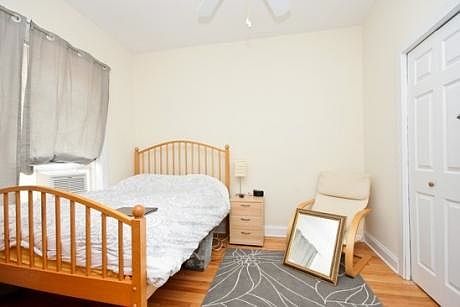 4th image of 537 W Aldine Ave APT 2S
