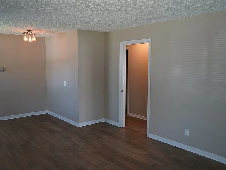2703 R St — Photo 5